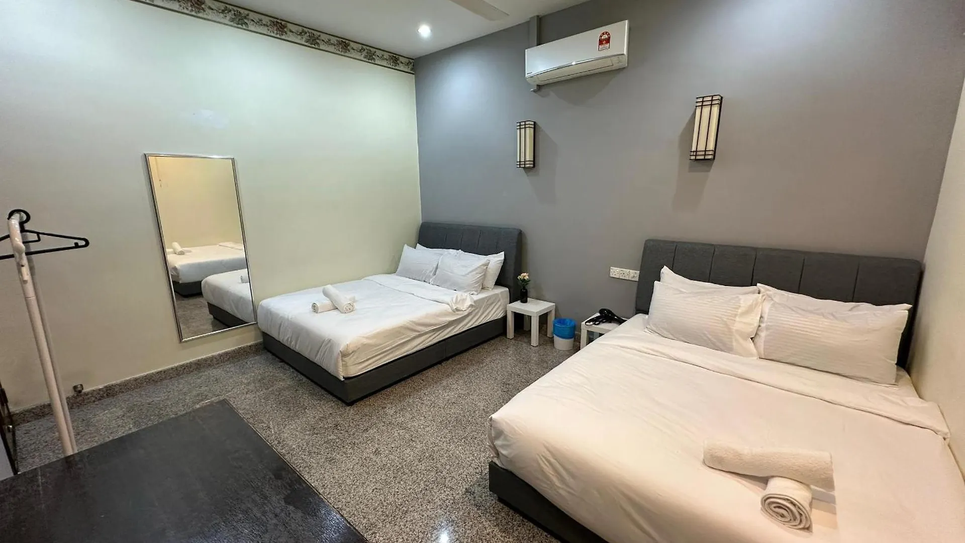 بيت للعطل Spacious Air Terjun Semi-D 7Br 21Pax جورج تاون