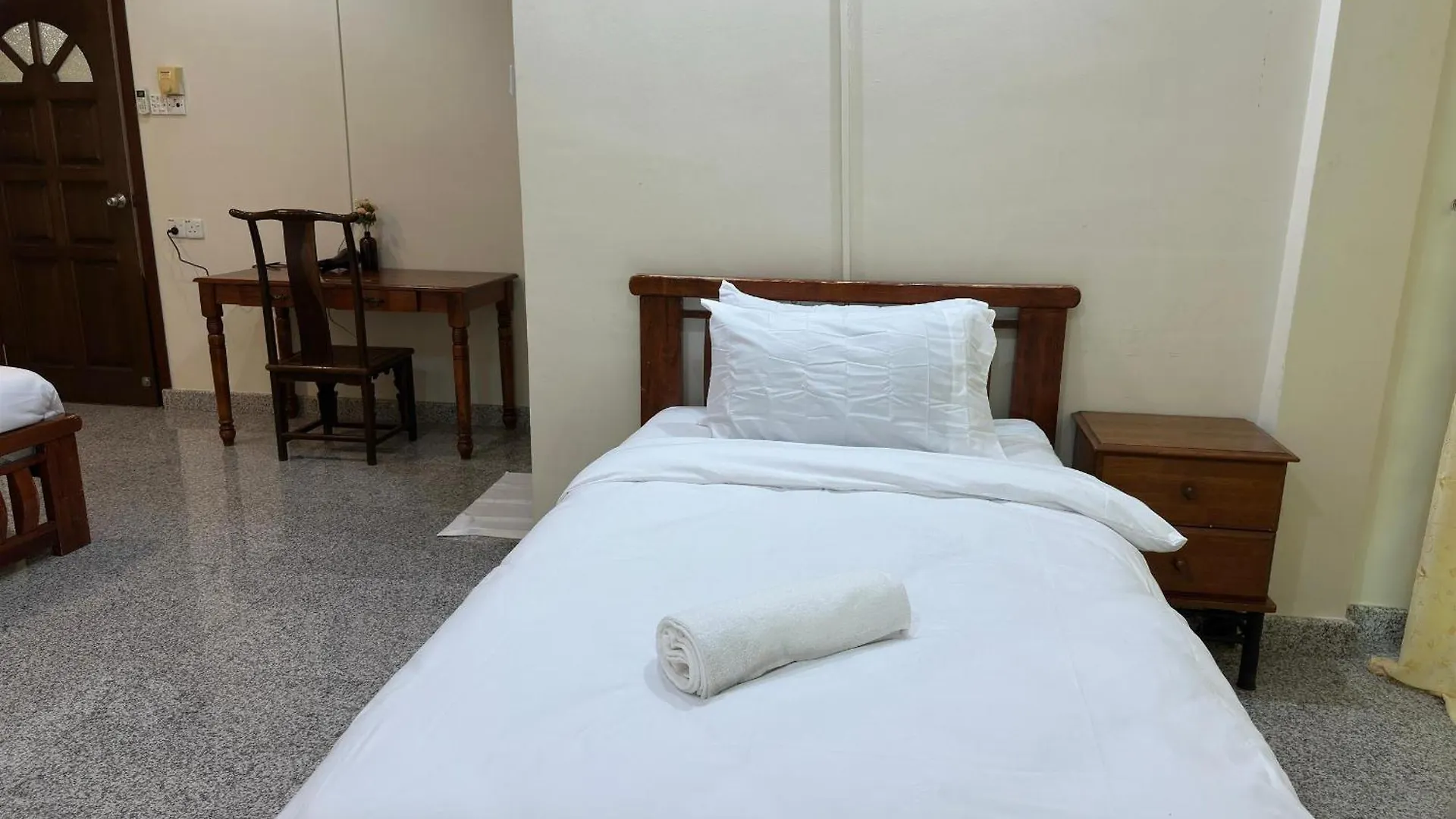 Spacious Air Terjun Semi-D 7Br 21Pax جورج تاون