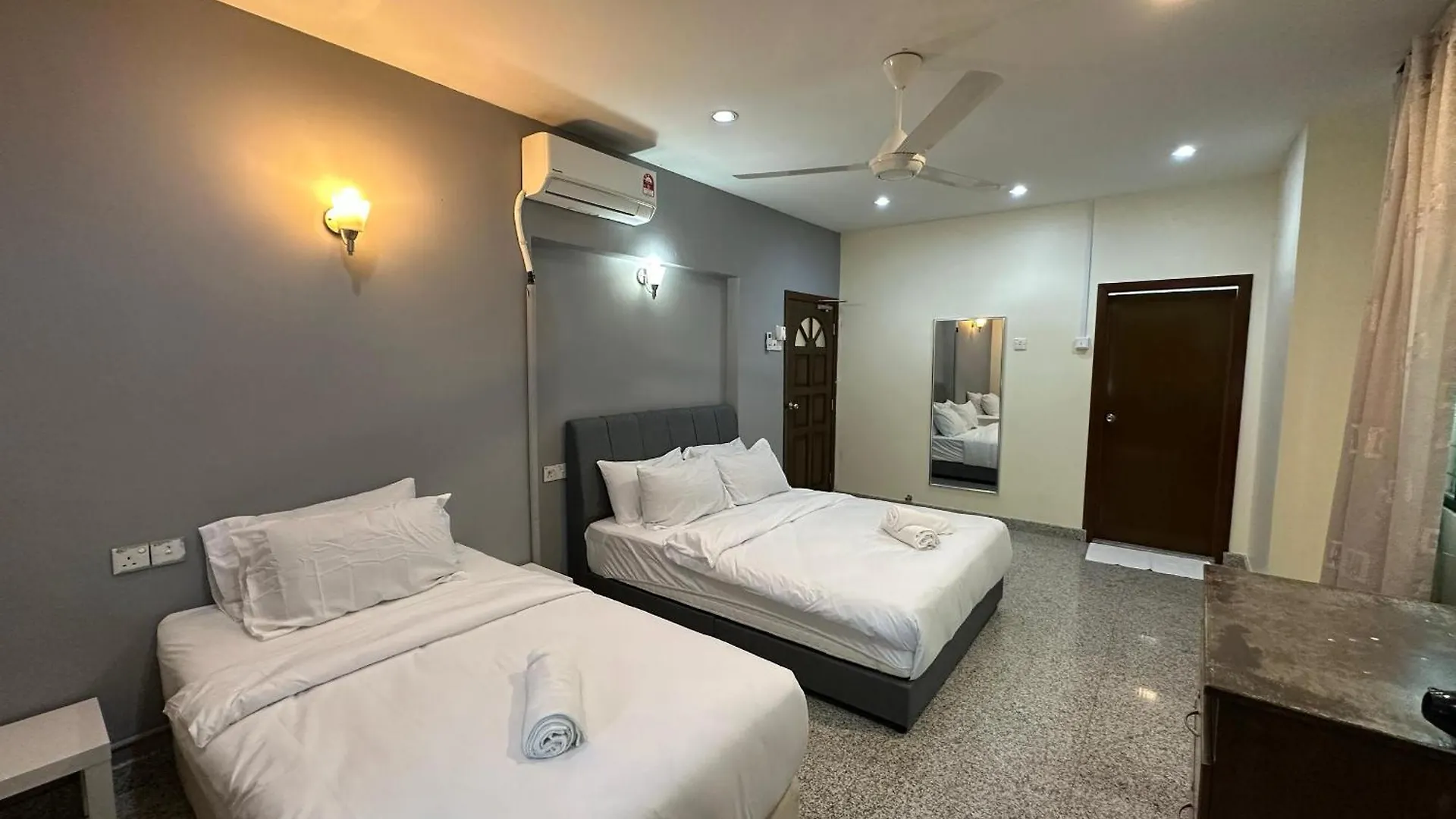 Spacious Air Terjun Semi-D 7Br 21Pax جورج تاون